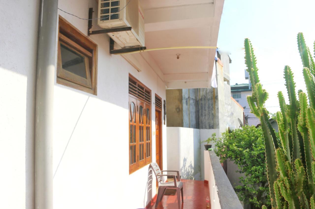 New Sea Lion Guest House Hikkaduwa Exterior photo